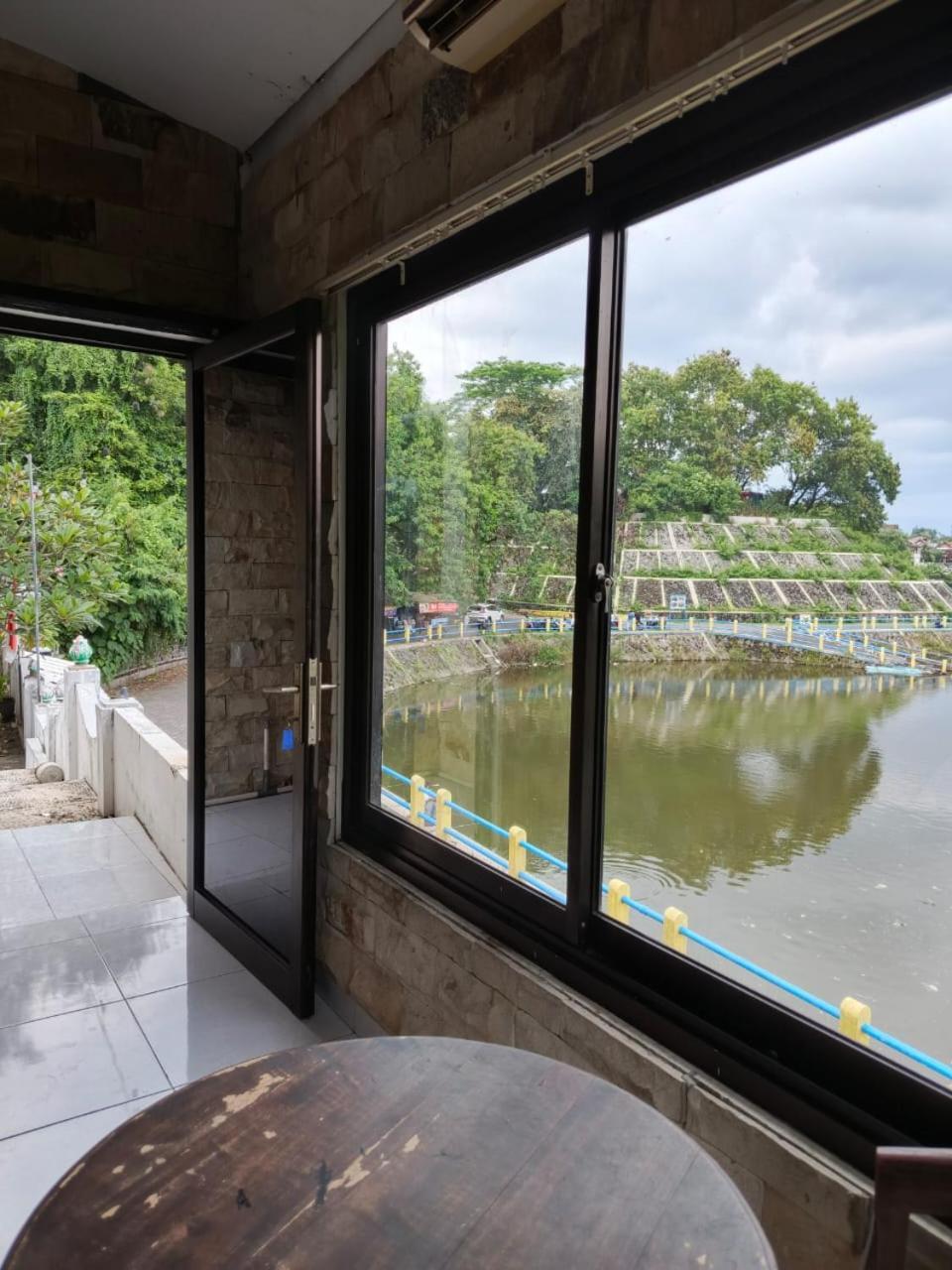 Omah Kenangan At Seven Trumpets Resort Maguwo エクステリア 写真